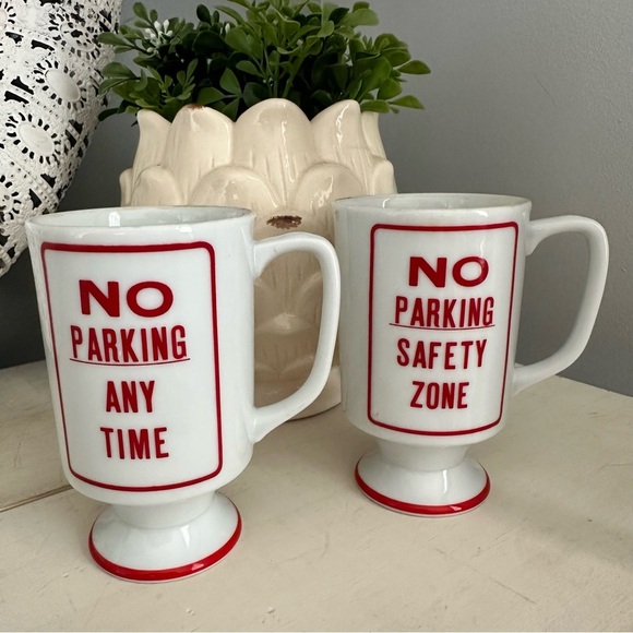 Vintage Royal Arnart 5th Avenue Pedestal Coffee Cups Mugs Ceramic Car Humor MCM - Picture 3 of 8